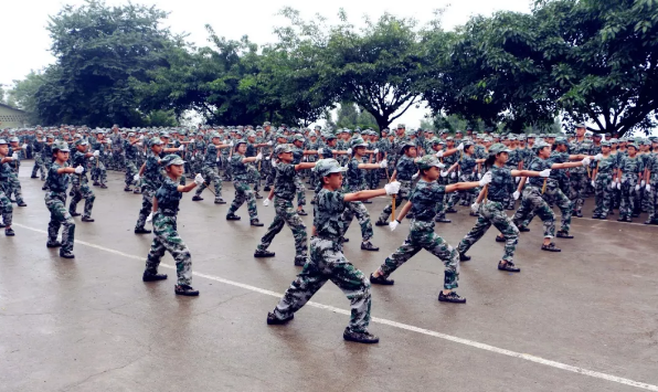北京師范大學(xué)成都實(shí)驗學(xué)校2019年軍訓(xùn)