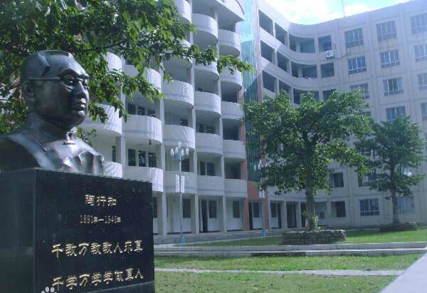 西昌六中地址在哪里？