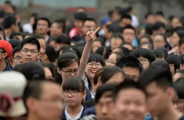 重磅！2019成都中考分?jǐn)?shù)線出來(lái)了！