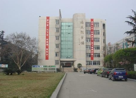 四川師范大學(xué)附屬中學(xué)師資力量怎么樣？