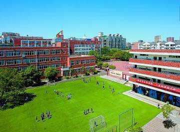 成都石室雙楠實(shí)驗(yàn)學(xué)校地理位置在哪兒？