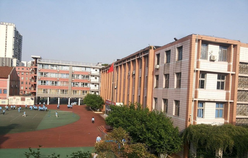 通錦中學(xué)環(huán)境怎么樣？