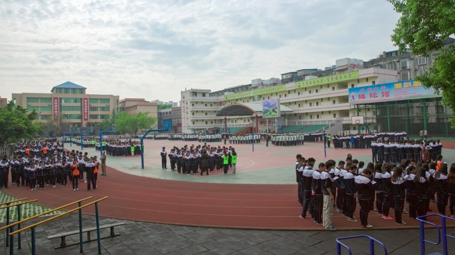 升庵中學(xué)校園環(huán)境怎么樣？
