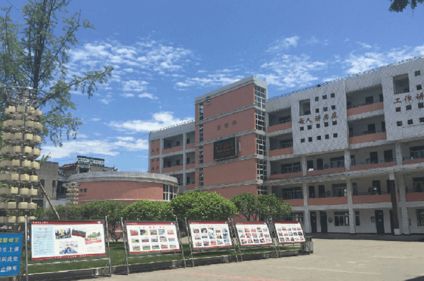 成都市籍田中學(xué)環(huán)境怎么樣？