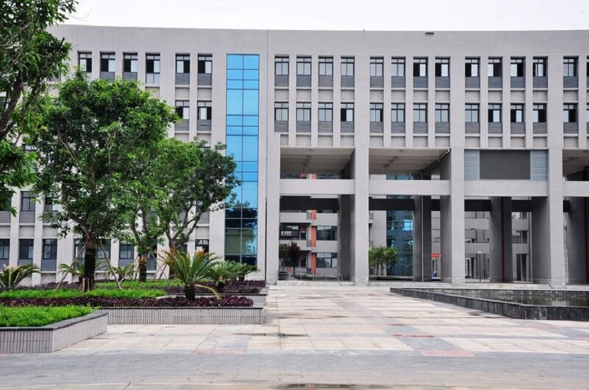德陽五中校園環(huán)境好嗎？
