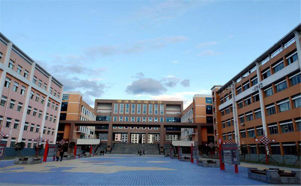 廣元中學(xué)2020年招生簡(jiǎn)章公布了嗎？