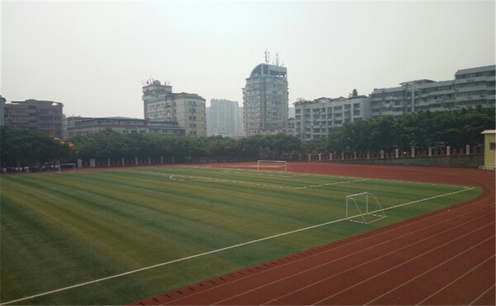 內(nèi)江市翔龍中學學校詳細地址在什么地方？