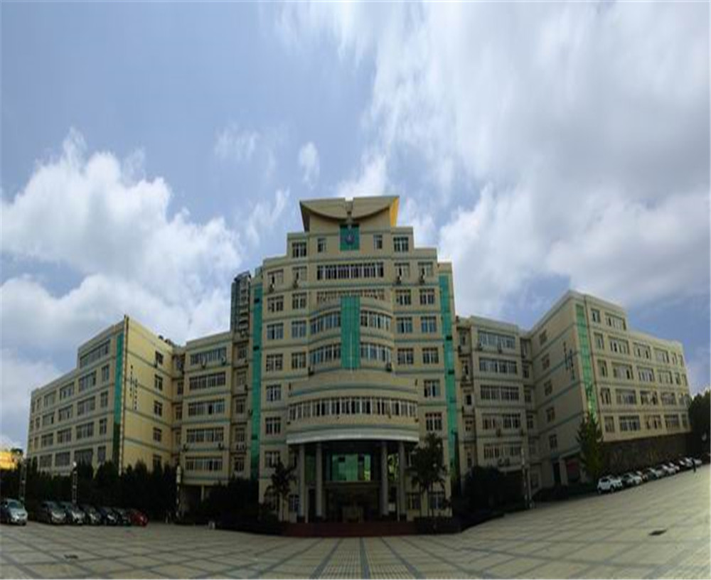 達(dá)州市第一中學(xué)2020年中考錄取分?jǐn)?shù)線多少分？