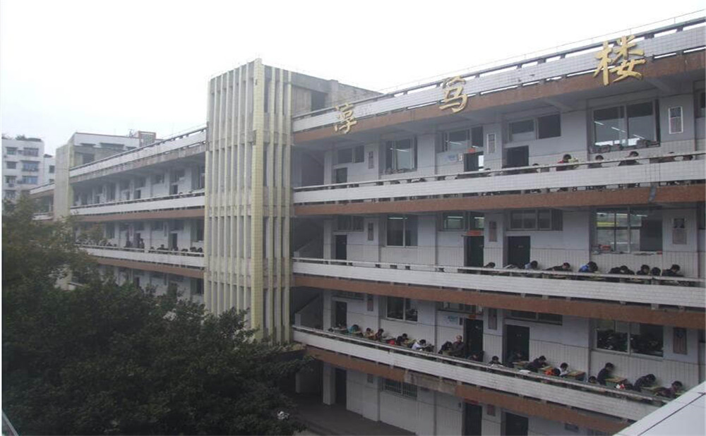 武勝烈面中學(xué)2020年的招生簡(jiǎn)章公布了嗎？