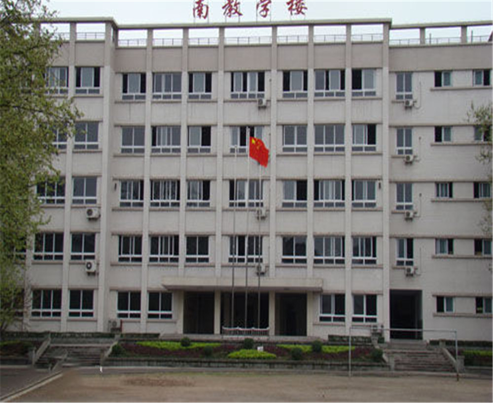 達(dá)州鐵路中學(xué)學(xué)校詳細(xì)地址在什么地方？