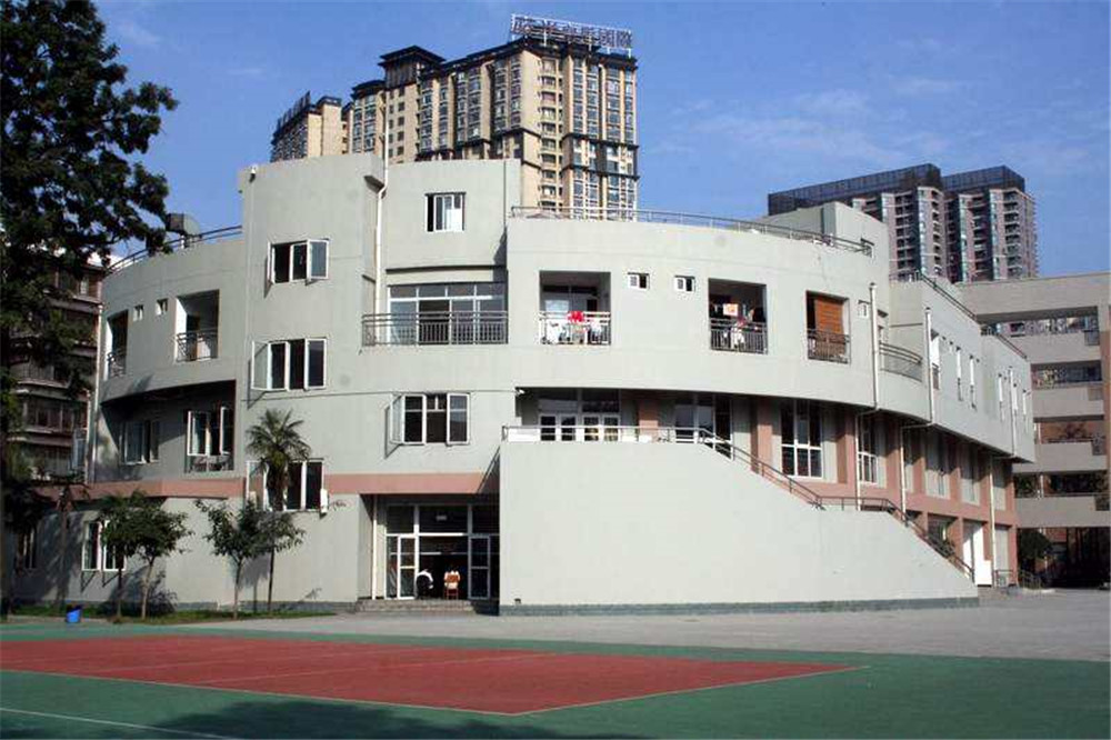 成都市鹽道街中學的高中怎么樣？
