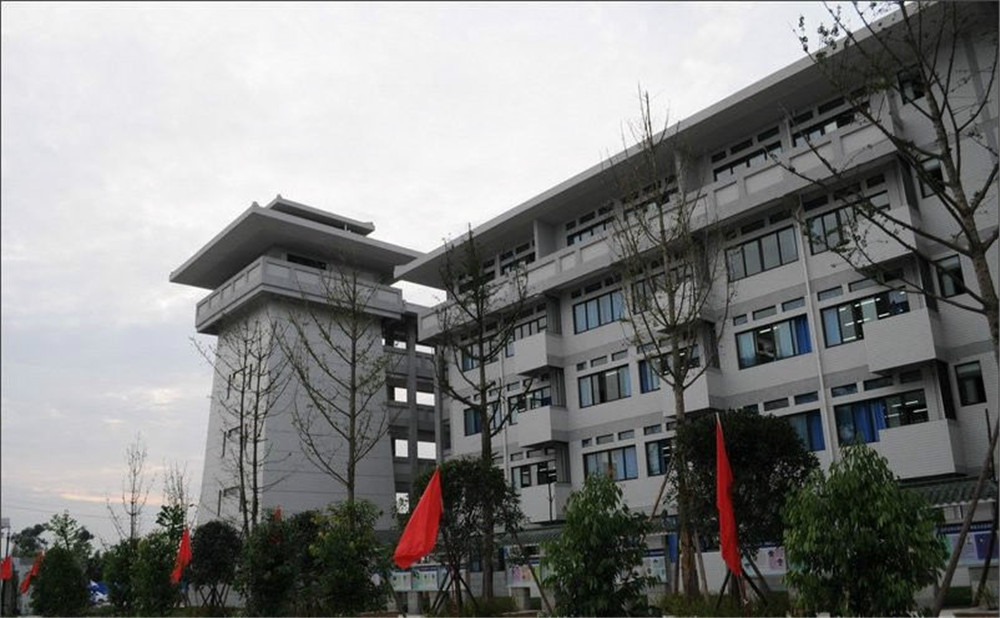 成都石室中學(xué)北湖校區(qū)2020年的錄取分?jǐn)?shù)是多少？