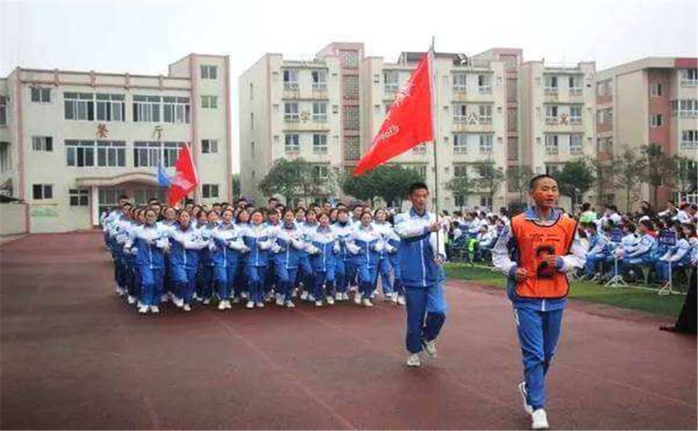 大邑縣實(shí)驗(yàn)中學(xué)育才的升學(xué)率是多少？