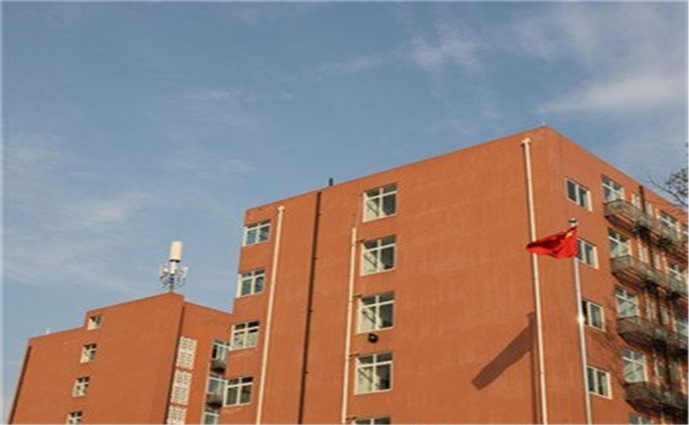 成都市實(shí)驗(yàn)中學(xué)招生一年的學(xué)費(fèi)是多少？