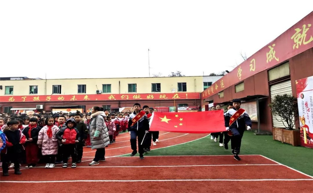 成都文武學校去年的錄取分數(shù)線是多少？