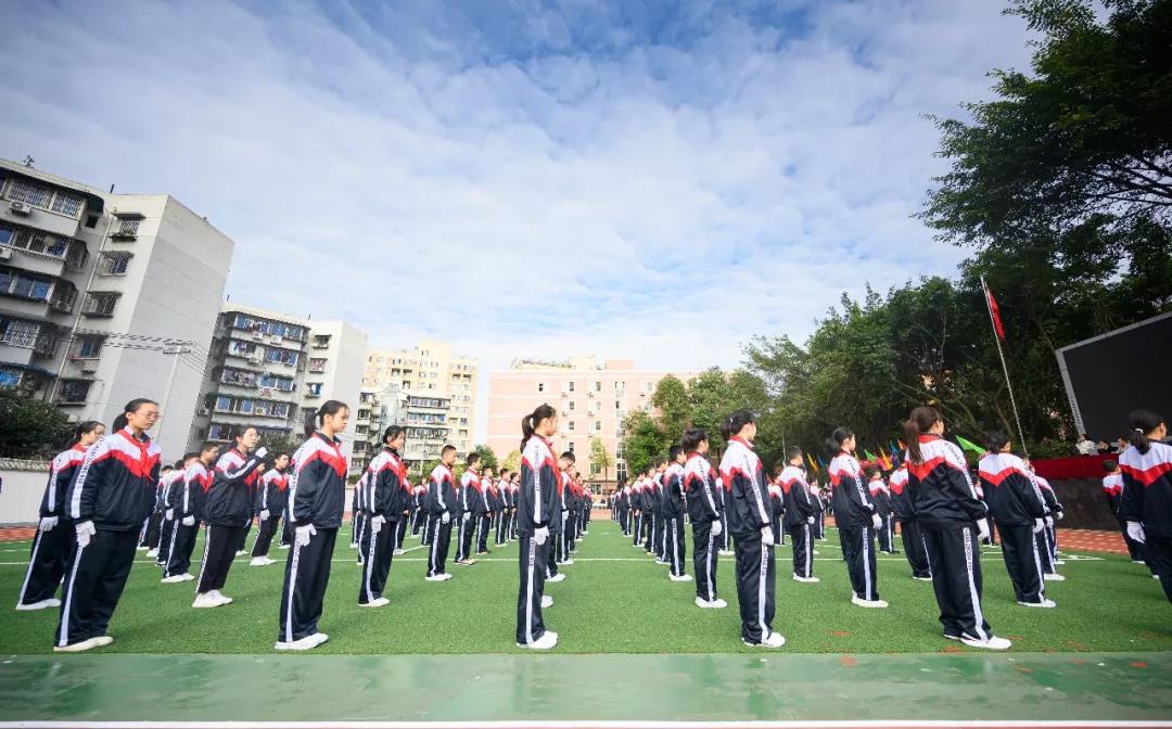 成都西川中學(xué)近三年的錄取分?jǐn)?shù)線是多少？