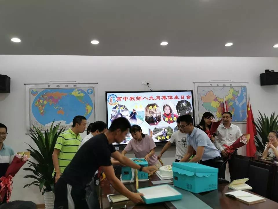成都石室佳興外國語學(xué)校的升學(xué)率是多少？"佳興.jpg"