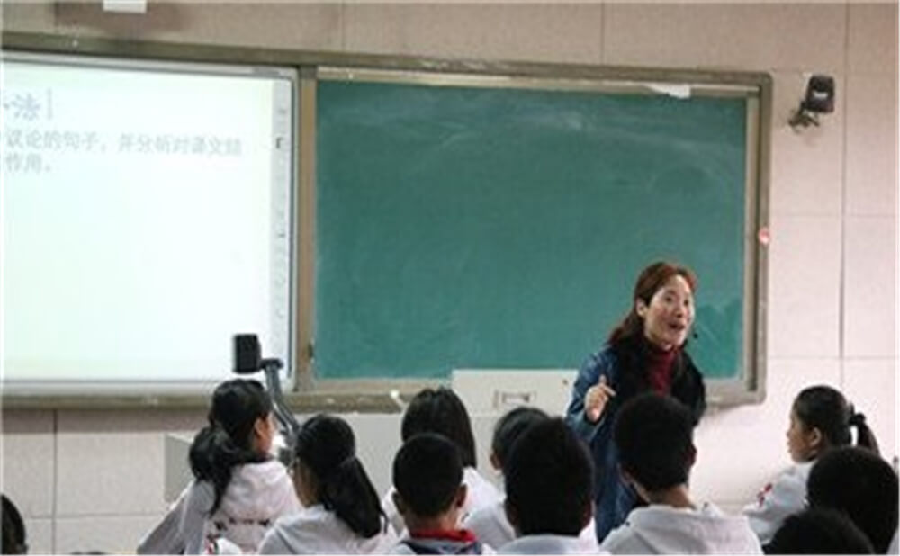 成都實驗中學的高中住宿怎么樣？
