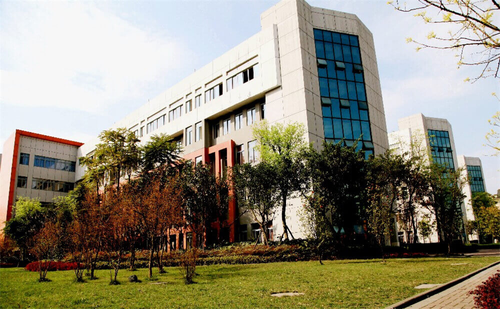 成都航天中學(xué)2020年招生標(biāo)準(zhǔn)在哪兒看？