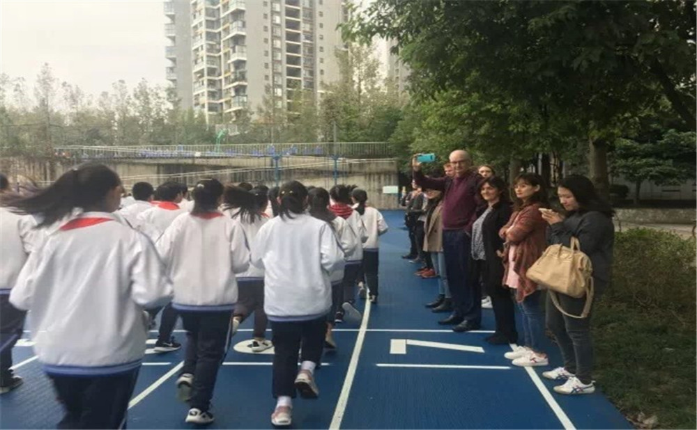 成都市第三中學(xué)本科升學(xué)率是多少？