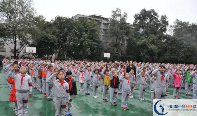 2020石室聯(lián)合中學(xué)蜀華分校初升高的學(xué)費(fèi)是多少？