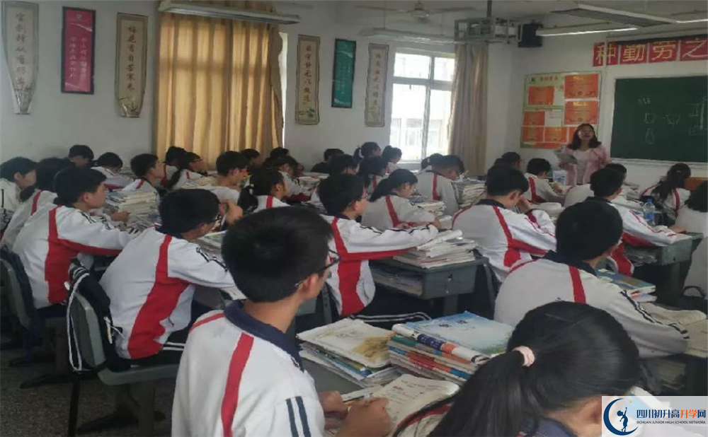 濛陽中學高中本部的錄取分數(shù)是多少？