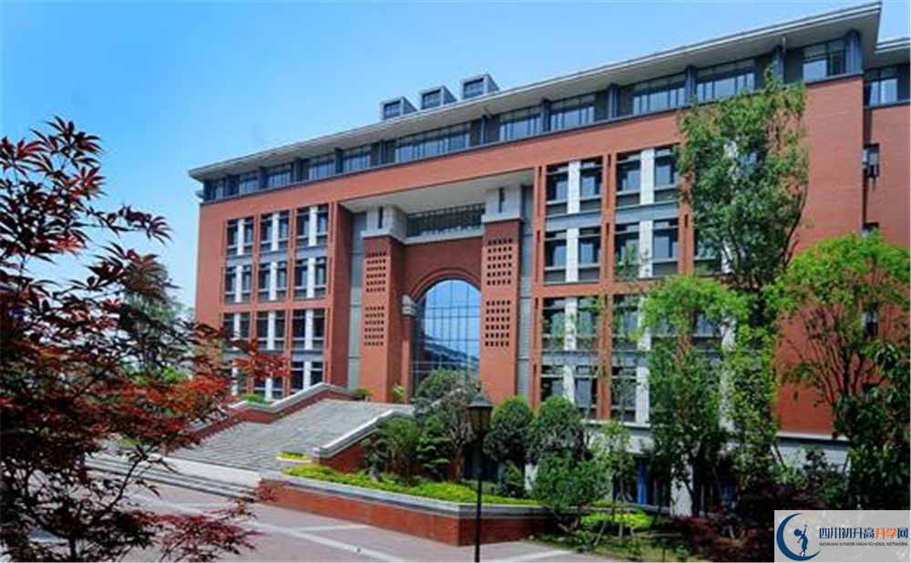 成都七中高新校區(qū)是怎么樣的學(xué)校？