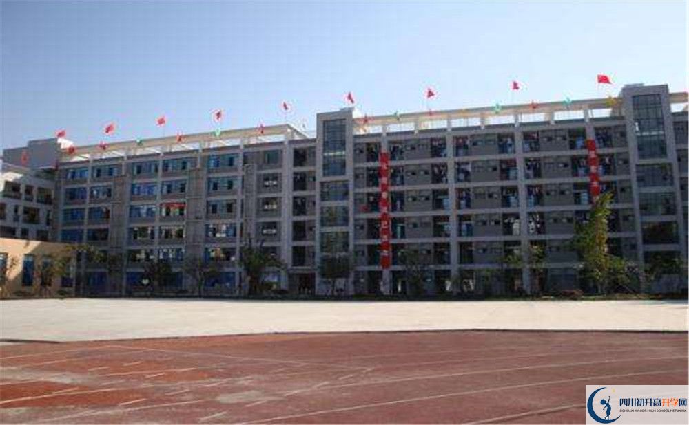 成都十二中（四川大學(xué)附屬中學(xué)）的高中好不好？