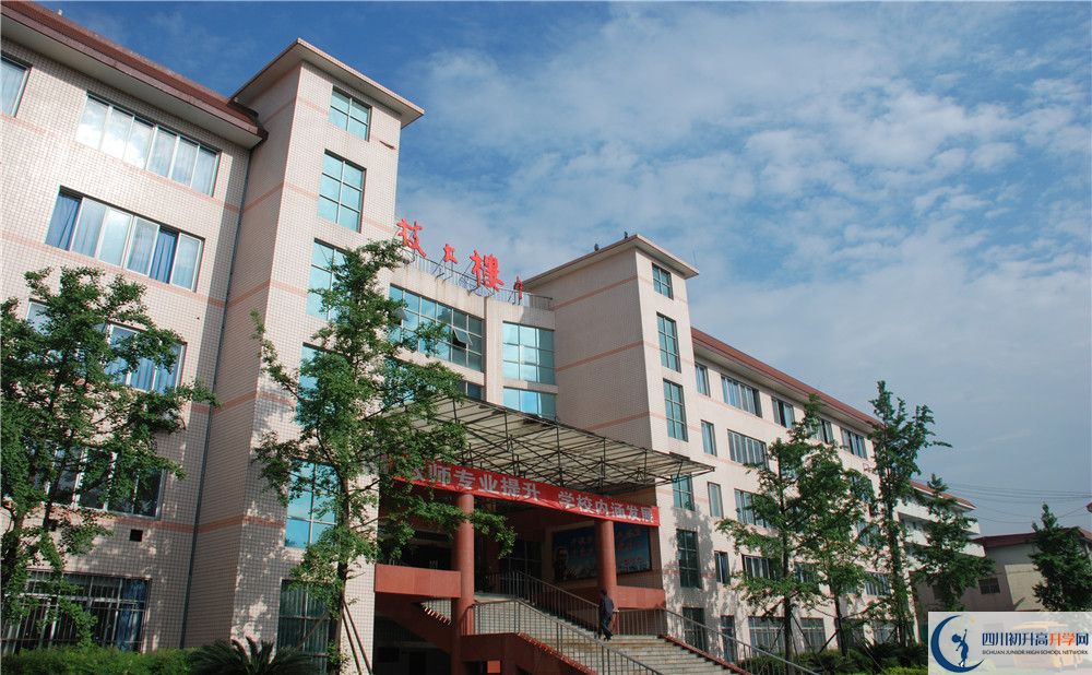 雙流中學(xué)高中歷年來(lái)的分?jǐn)?shù)線是多少？