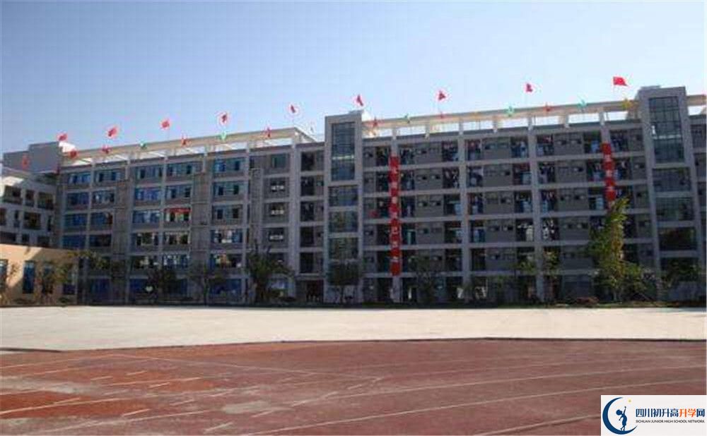 成都十二中（四川大學附屬中學）的分數(shù)線大概是多少分？