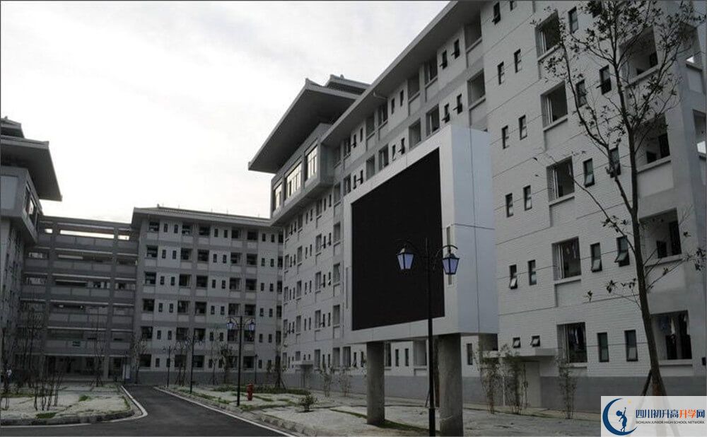 成都石室中學北湖校區(qū)2020年考上清華北大的人數(shù)有多少？