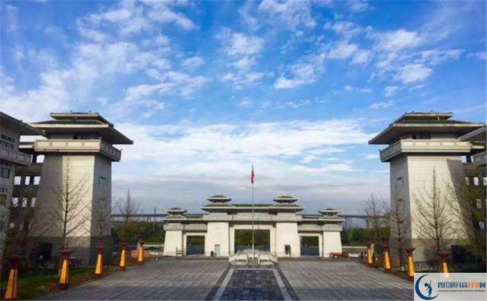 成都石室中學(xué)初升高自主招生錄取線是多少分？