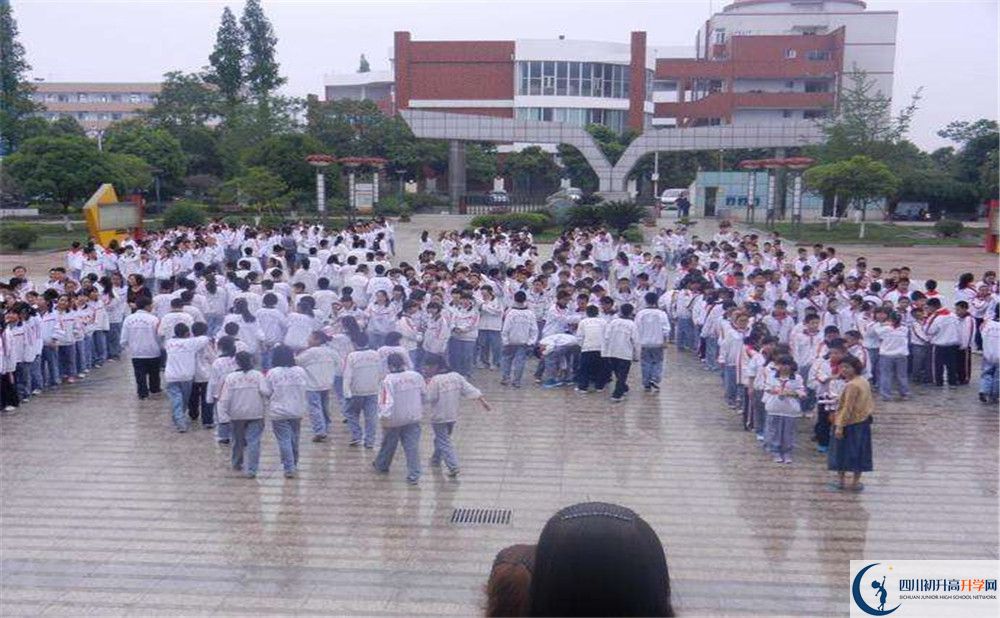 彭州中學(xué)2020年被清華北大錄取的學(xué)生有多少？