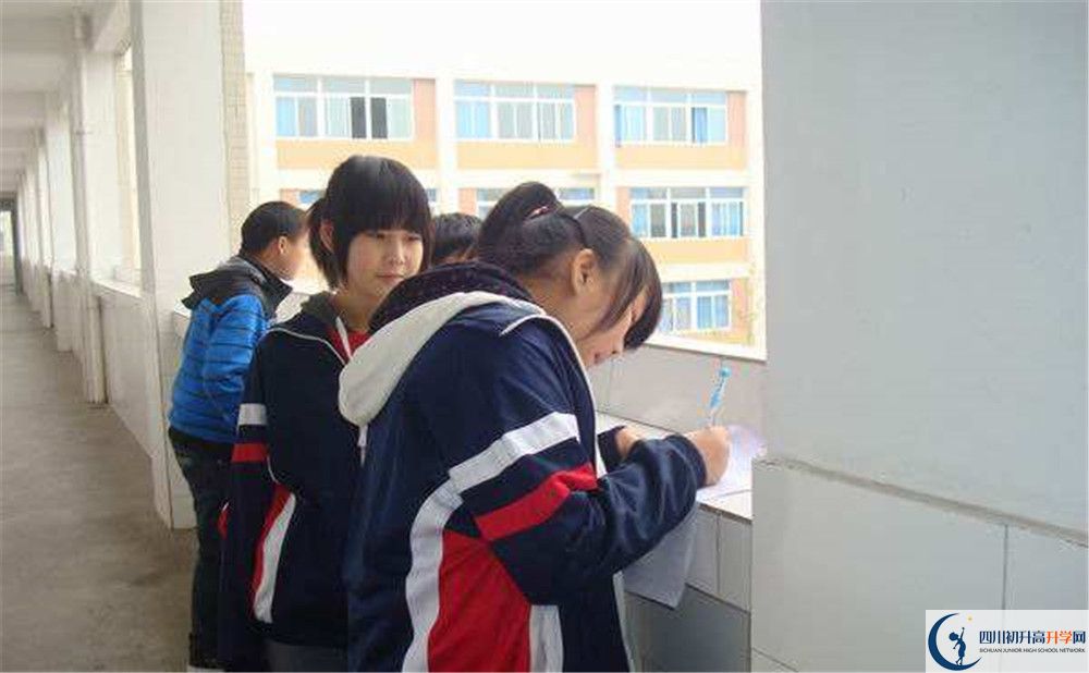 大邑縣實(shí)驗(yàn)中學(xué)的自主招生分?jǐn)?shù)是多少分？