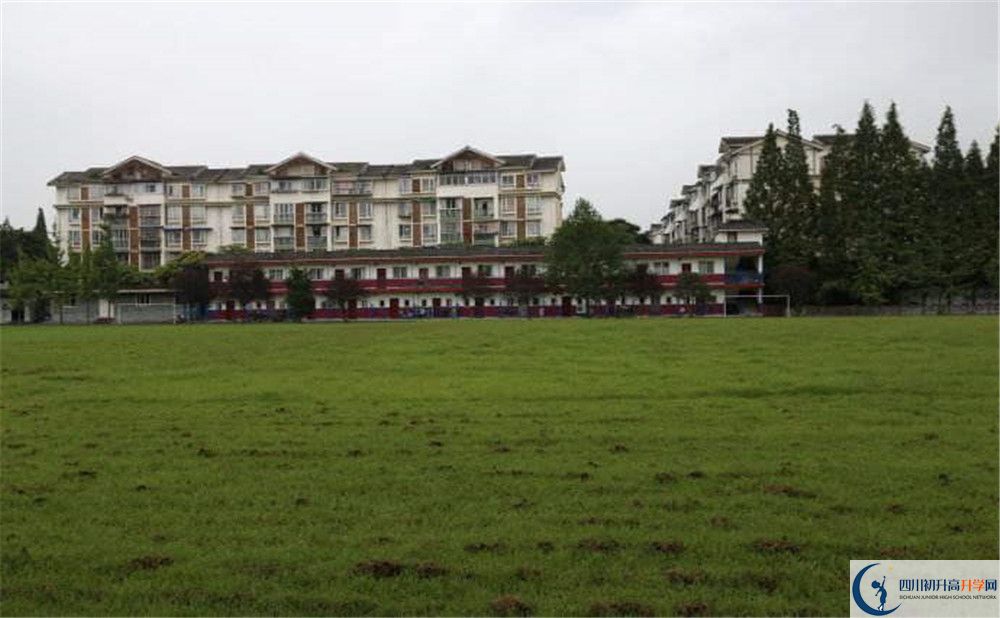光亞學(xué)校的高中住宿怎么樣？