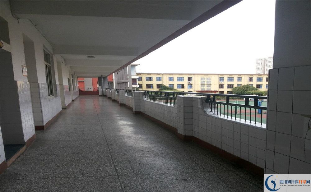 通錦中學(xué)平行班與實(shí)驗(yàn)班差多少？