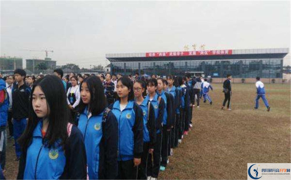武侯高級(jí)中學(xué)實(shí)驗(yàn)班學(xué)費(fèi)貴嗎？