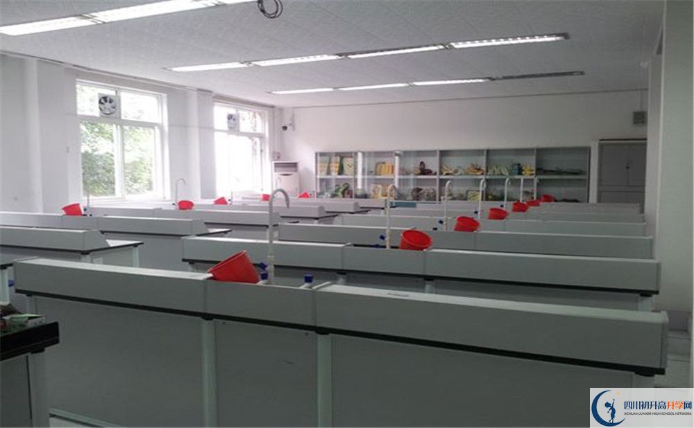 2020西南交通大學(xué)附屬中學(xué)平行班升學(xué)率高嗎？