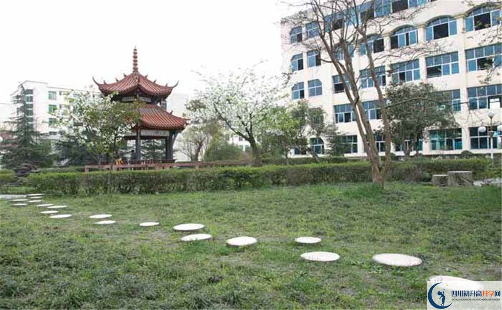 2020都江堰外國語實驗學(xué)校高三英語期末試卷在哪看？