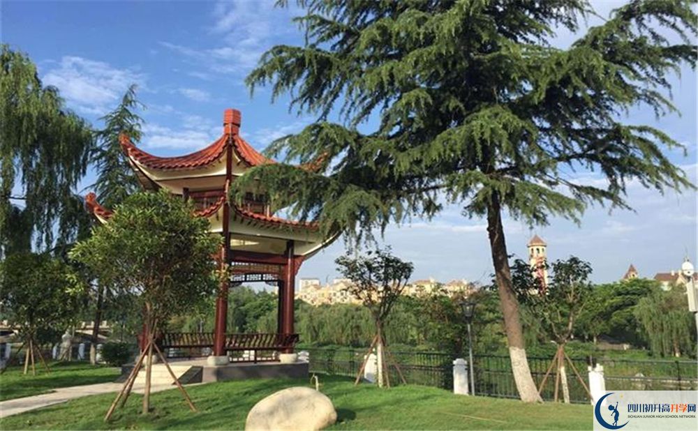 三原外國(guó)語(yǔ)學(xué)校平行班中考重點(diǎn)率是多少？