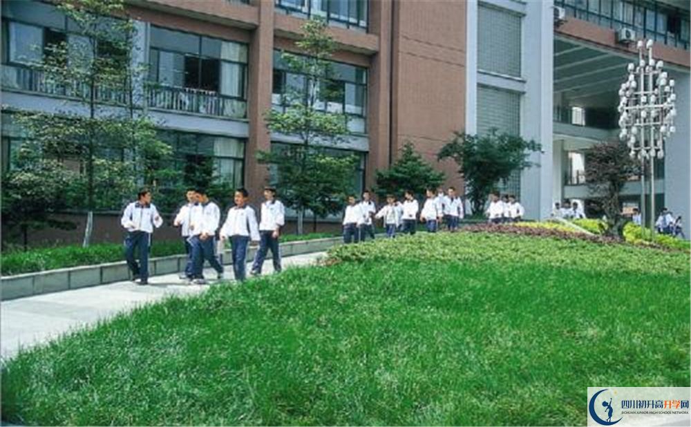 2020年雙流中學(xué)實驗學(xué)校軍訓(xùn)時間安排在哪看？