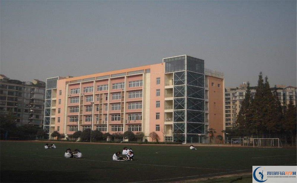成都十八中2020年高考人數(shù)是多少？