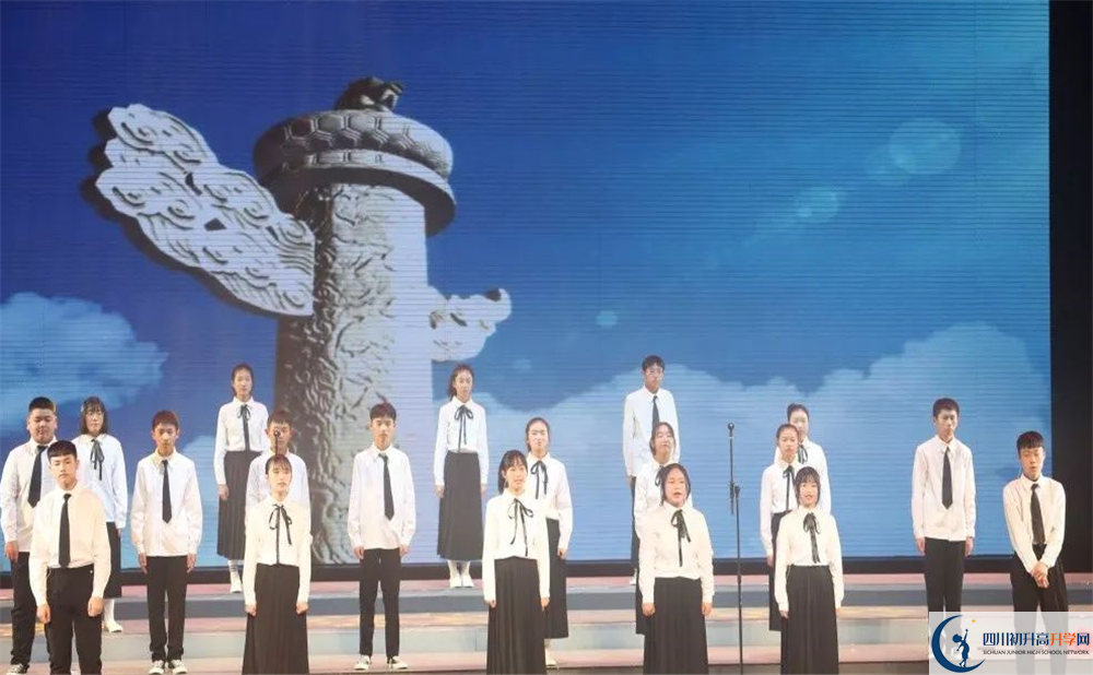 龍泉二中2020年高考人數(shù)是多少？